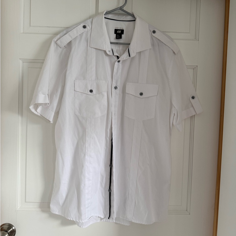 H and M short sleeve white dress shirt